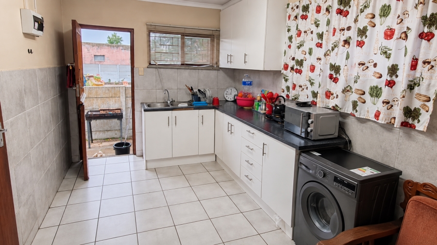 3 Bedroom Property for Sale in Eikendal Western Cape